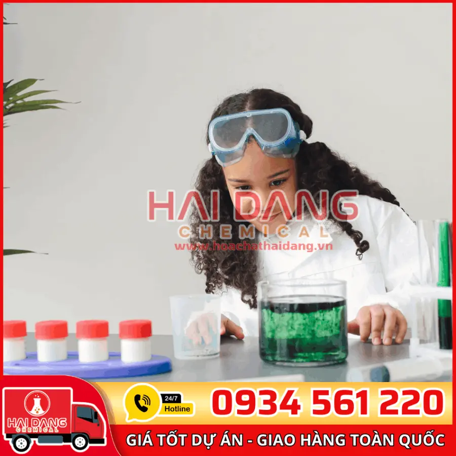 2,2'-Azobis(2-methylpropionitrile) 98% 100g - Macklin